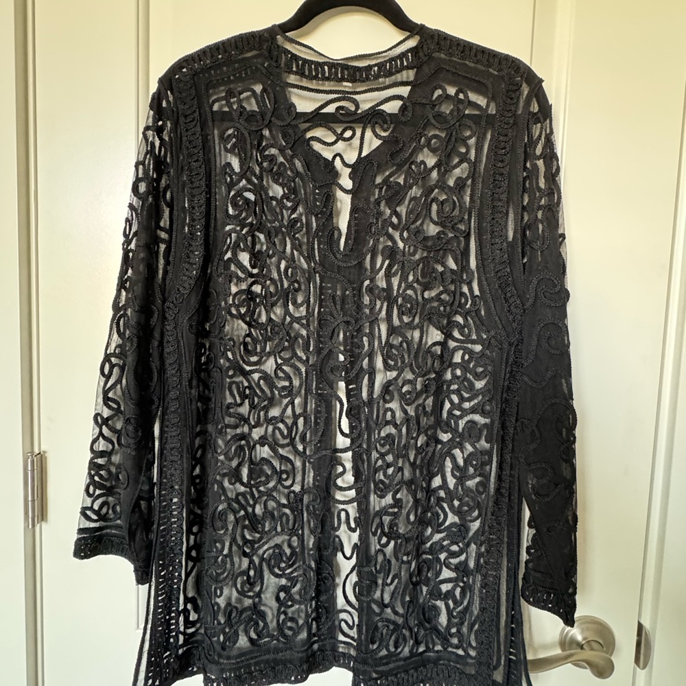 Elegant Black Embroidered Mesh Kimono Jacket – Women’s Size L